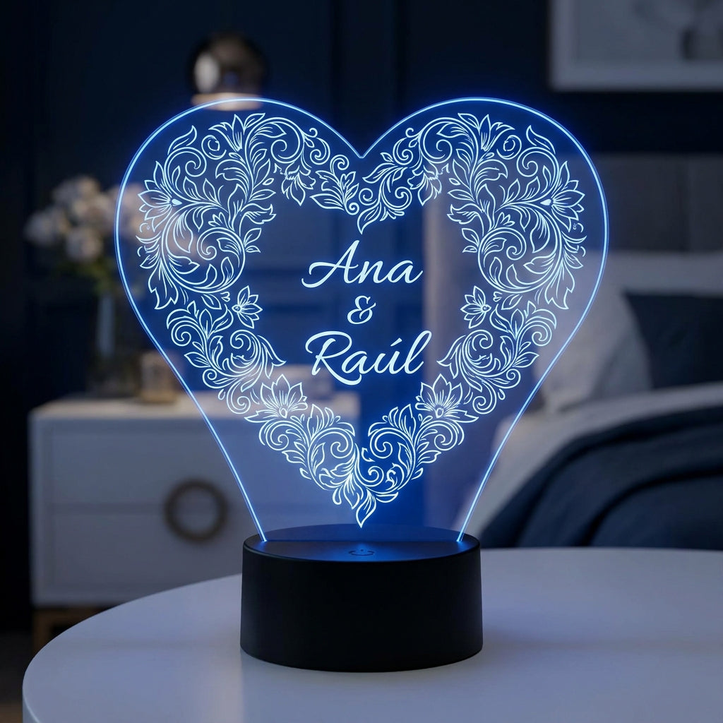 Lámpara corazón filigrana con iniciales personalizada azul base negra LED metacrilato