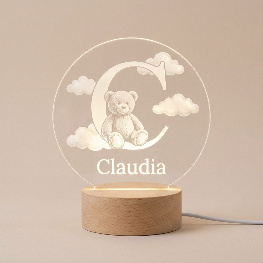 Luz nocturna infantil oso con inicial personalizada con nombre LED metacrilato madera haya