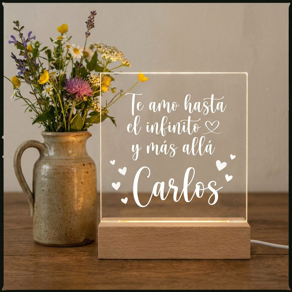 Lámpara frase y nombre cuadrada personalizada LED metacrilato
