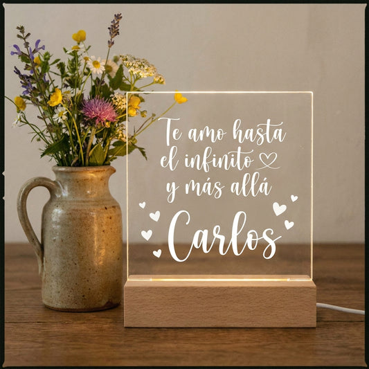 Lámpara frase y nombre cuadrada personalizada LED metacrilato